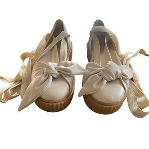 Fenty Puma By Rihanna Lace Up Platform 8 Bow Creeper Sandal Beige 365794-02